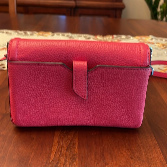 NWOT Michael Kors Jet Set Charm Small Phone Crossbody - Picture 5 of 15